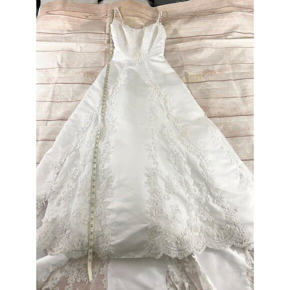 David's Bridal Michaelangelo Lace Trim Beaded Wedding Dress W/Train - 6 - Picture 8 of 15
